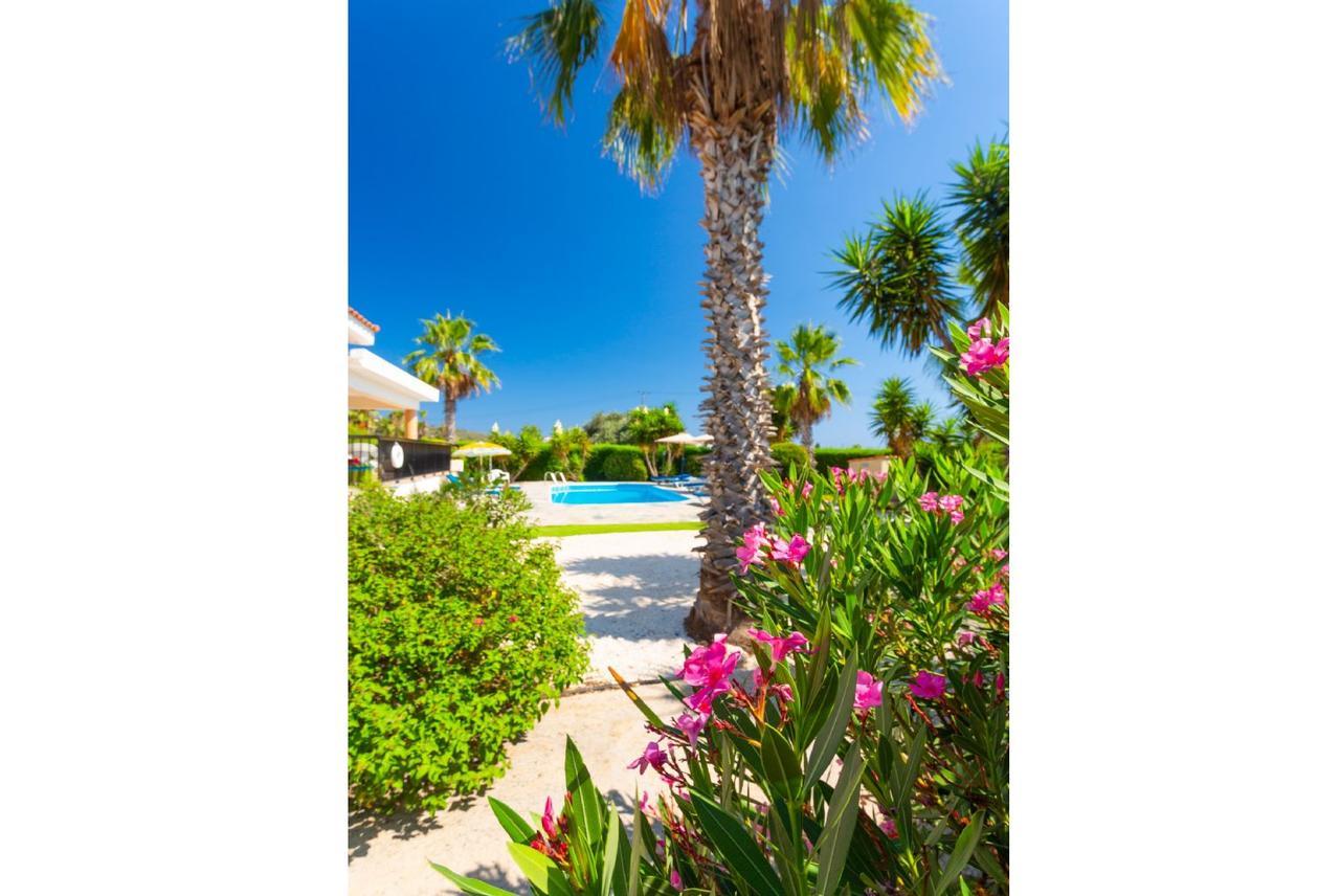 Villa Chrystalla Neo Chorio Exteriér fotografie